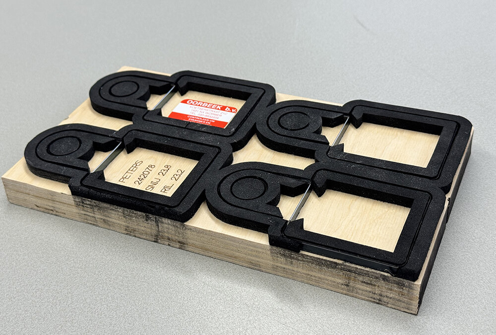 Zo maak je een stansmes voor drukwerk – alles wat je moet weten